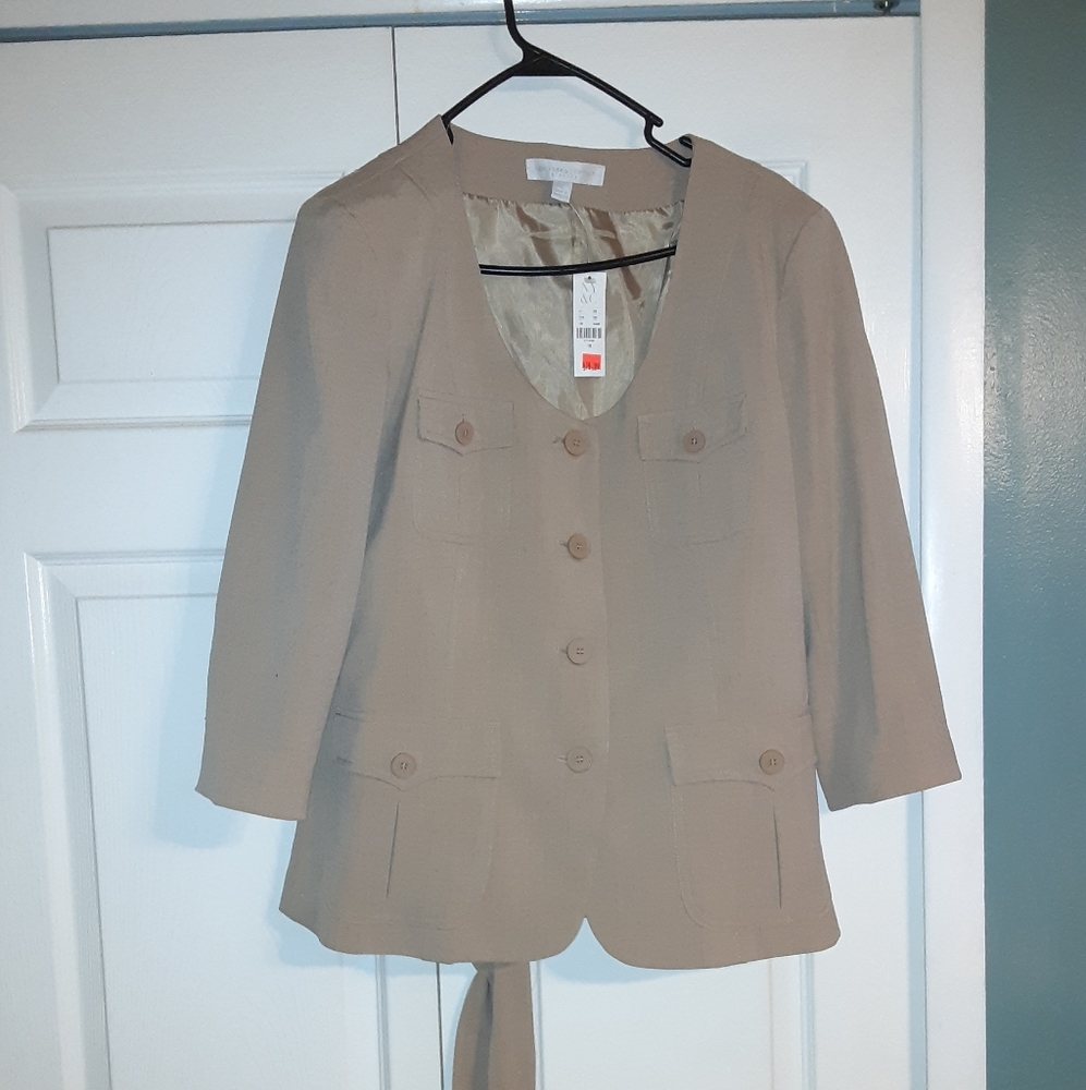 Very cute, sophisticated suit! Never worn!